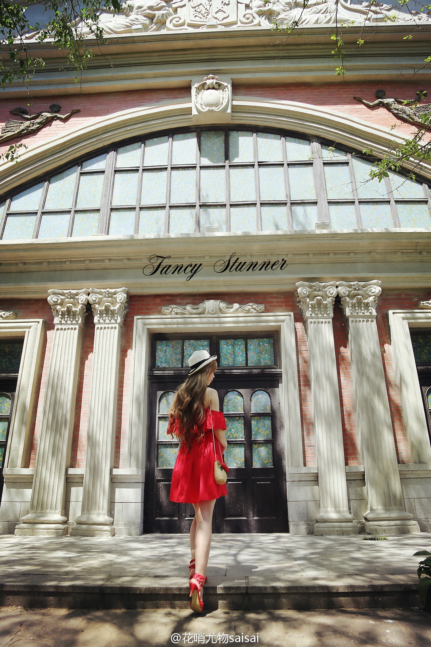 花哨尤物saisai的微博列表微女郎 2